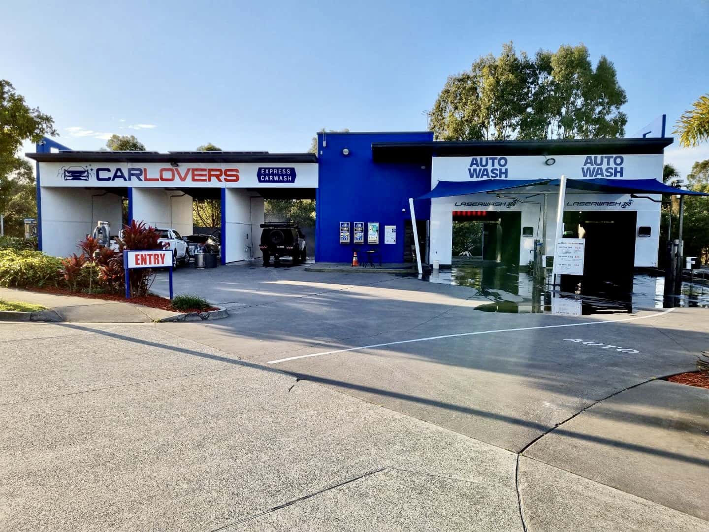 Car Lover's car fleet cleaning at Coomera